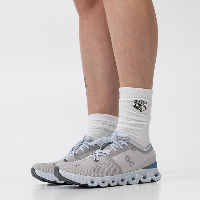 On Running Cloud X 4 Silver Chambray
