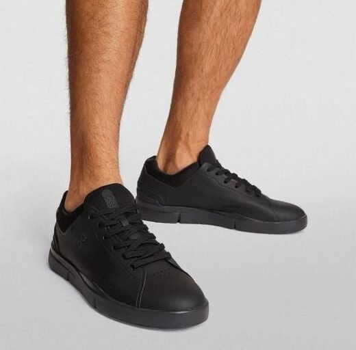 On Cloud The Roger Advantage Black