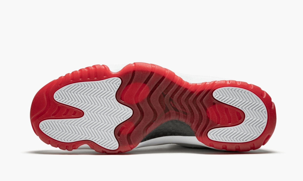 Air Jordan 11 Retro Low “White/Varsity Red”