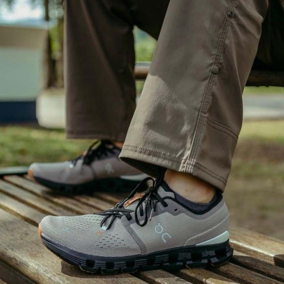 On Running Cloud X 4 Fog Black
