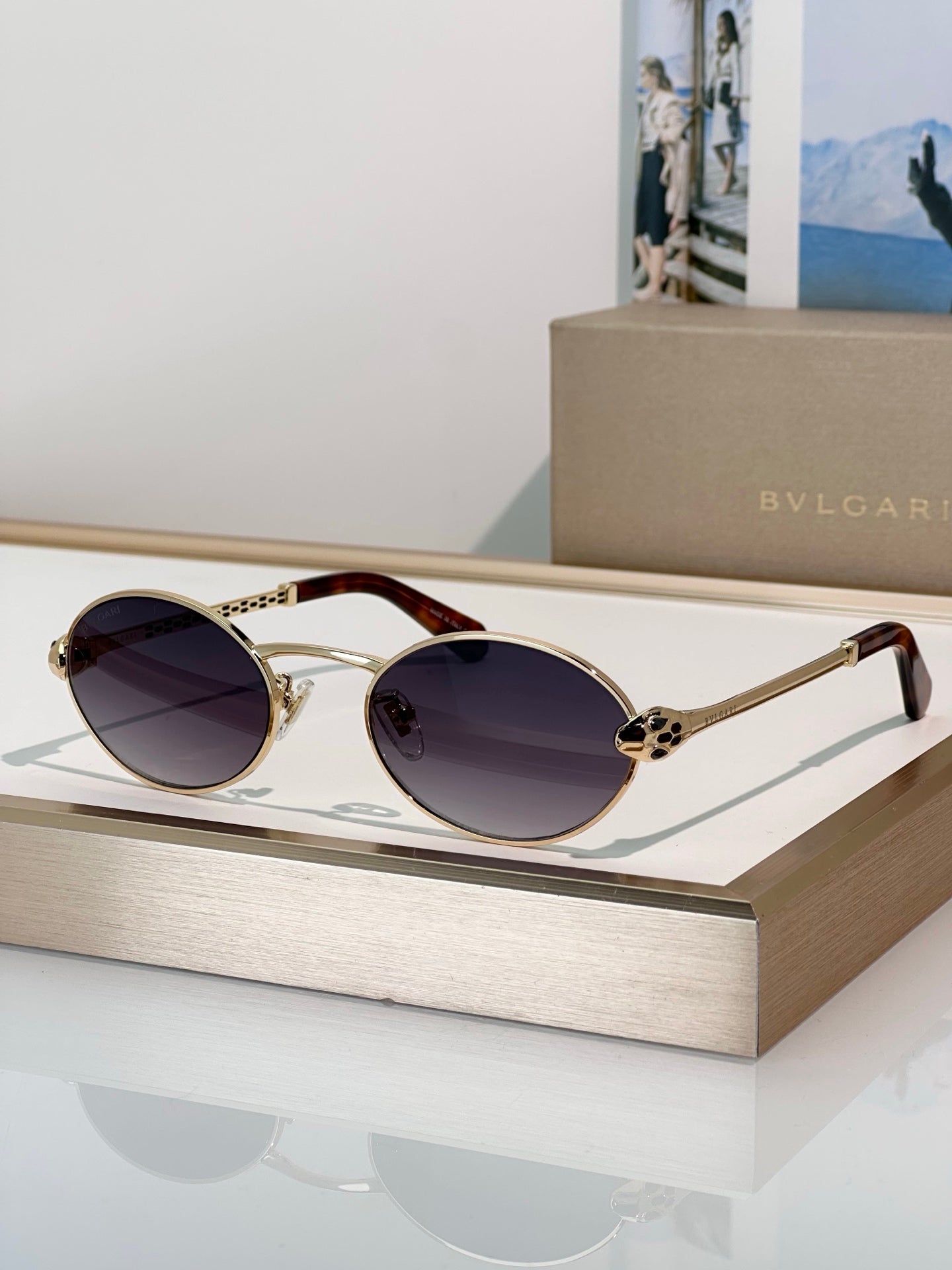 Premium Unisex Oval Sunglasses