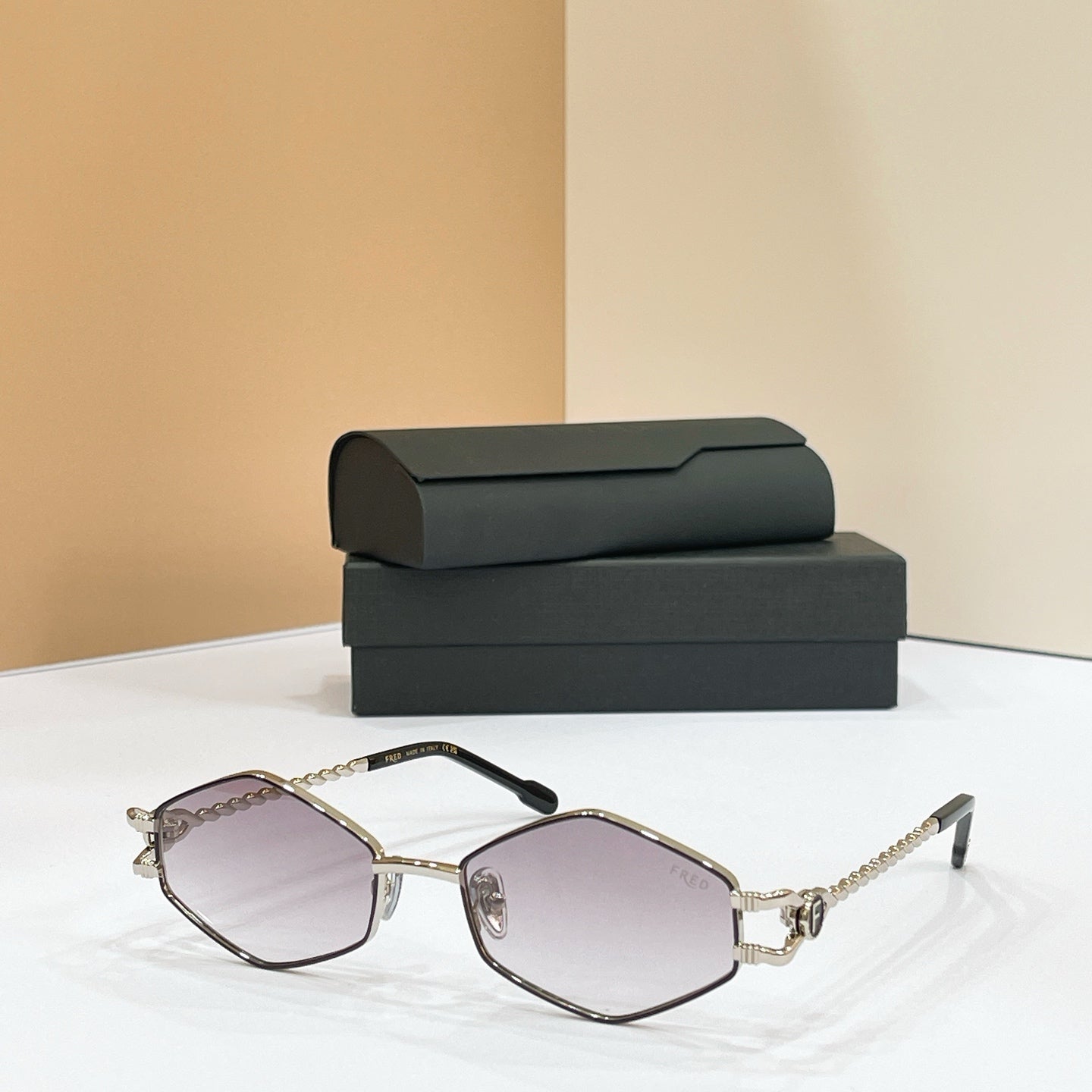 FRED Sunglasses FG57158U