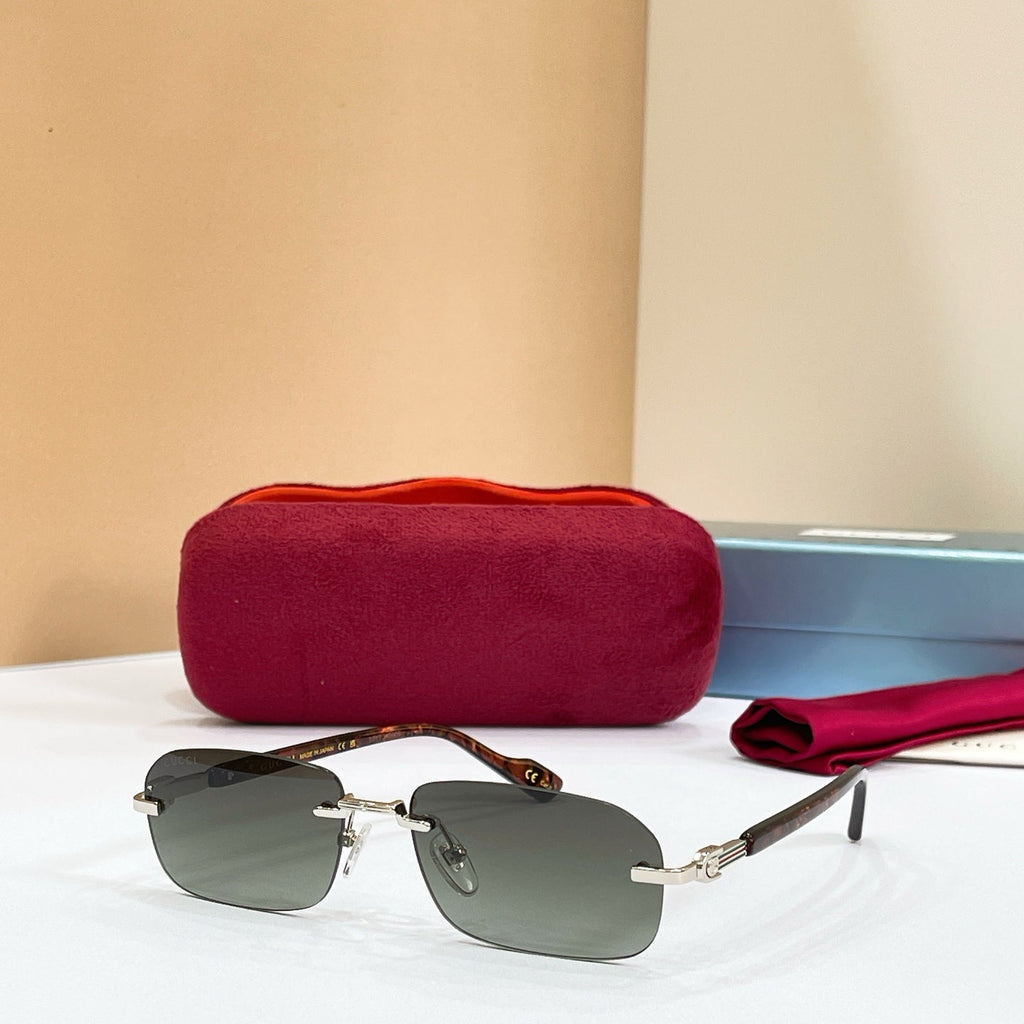 GUCCI Sunglasses GG1221S