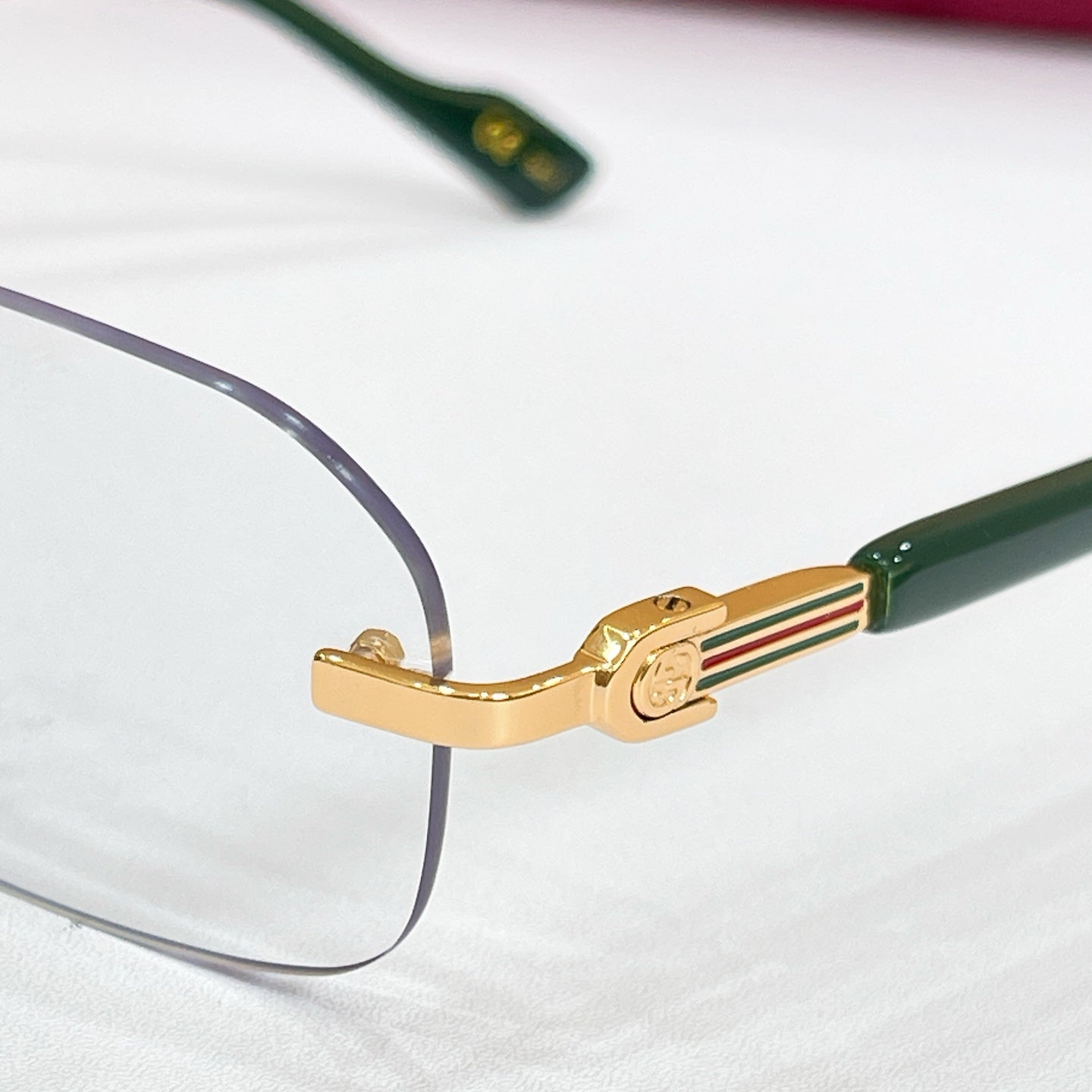 GUCCI Sunglasses GG1221S