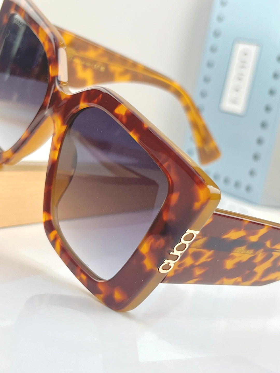 GUCCI Sunglasses GG2039S