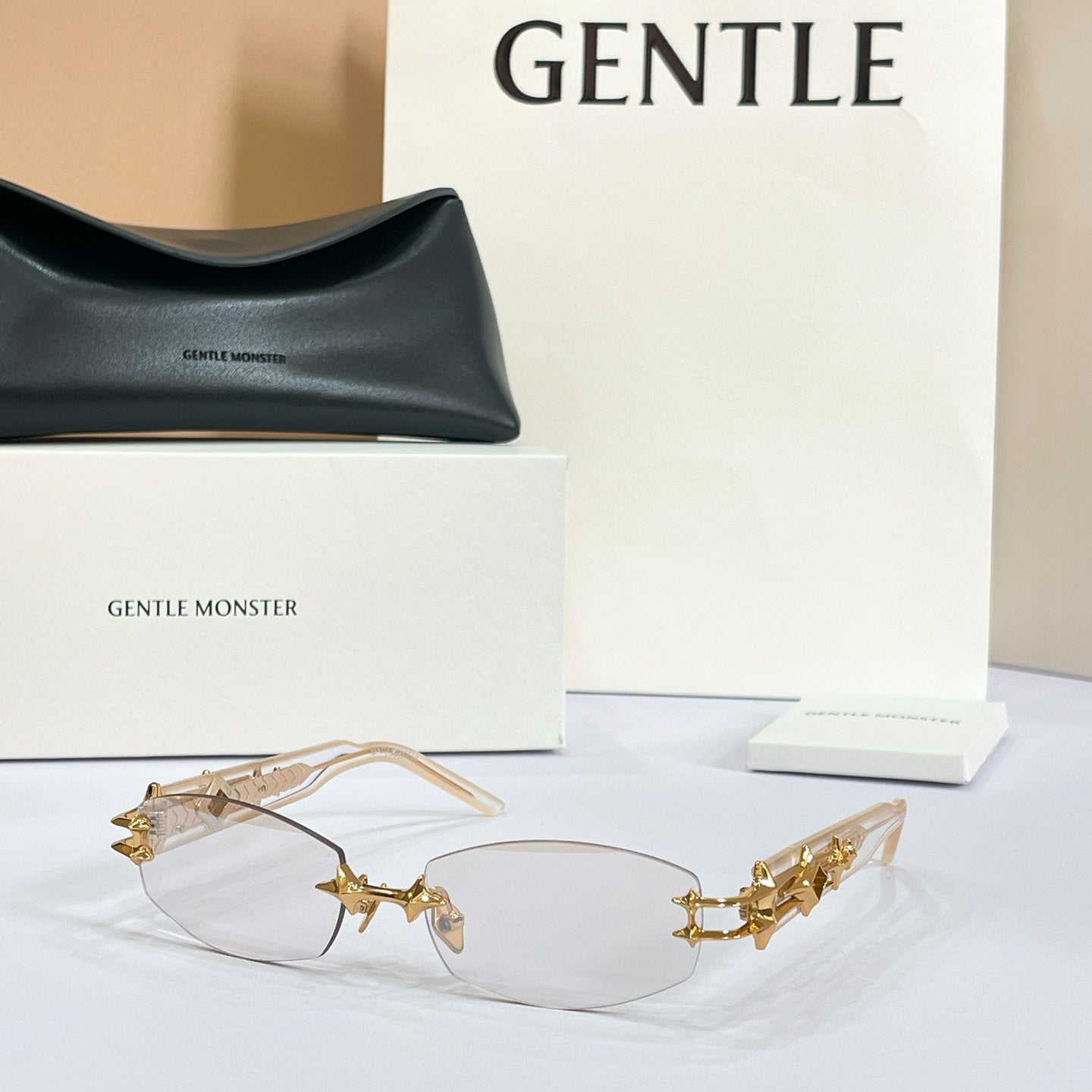 GENTLE MONSTER Sunglasses MANIFESTO