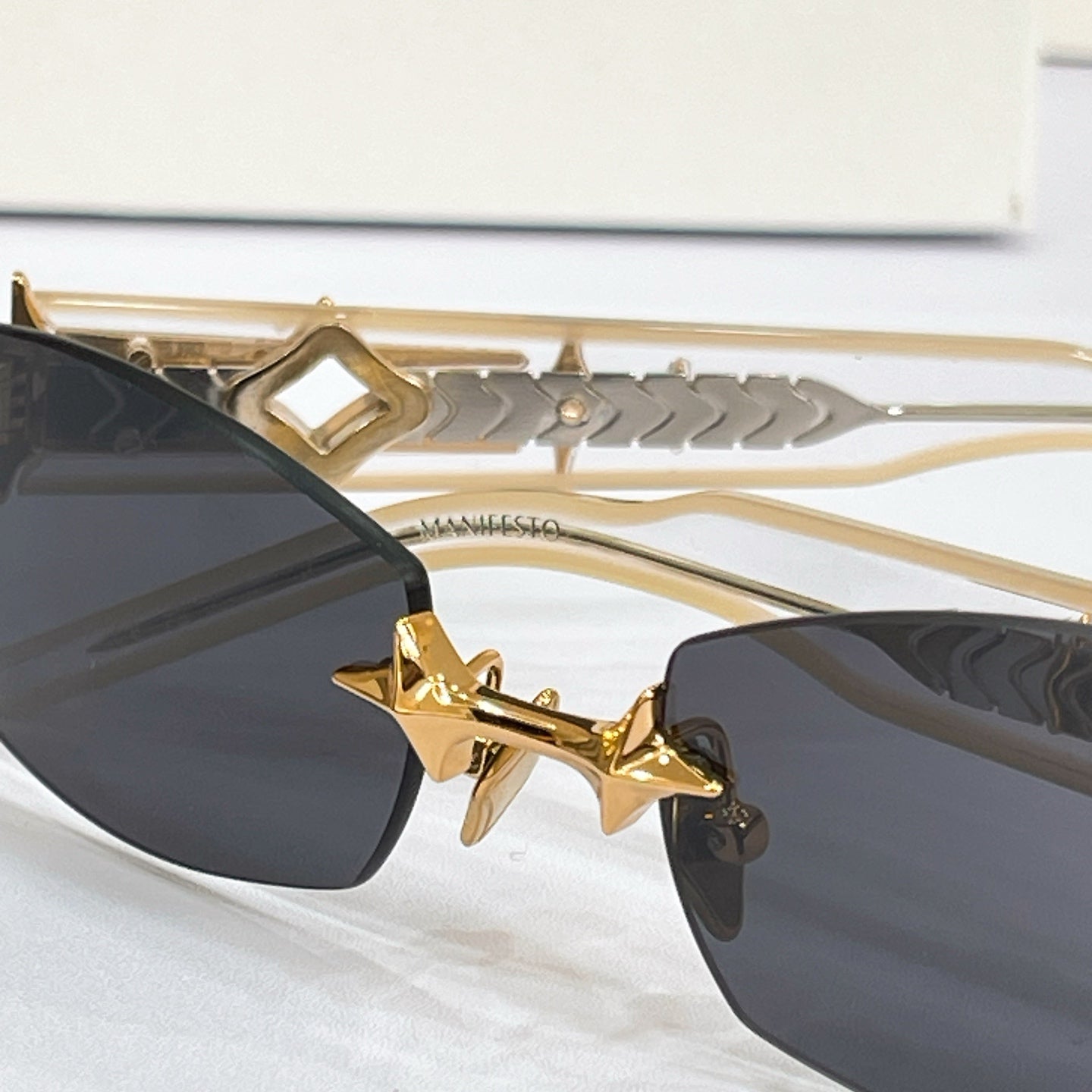GENTLE MONSTER Sunglasses MANIFESTO