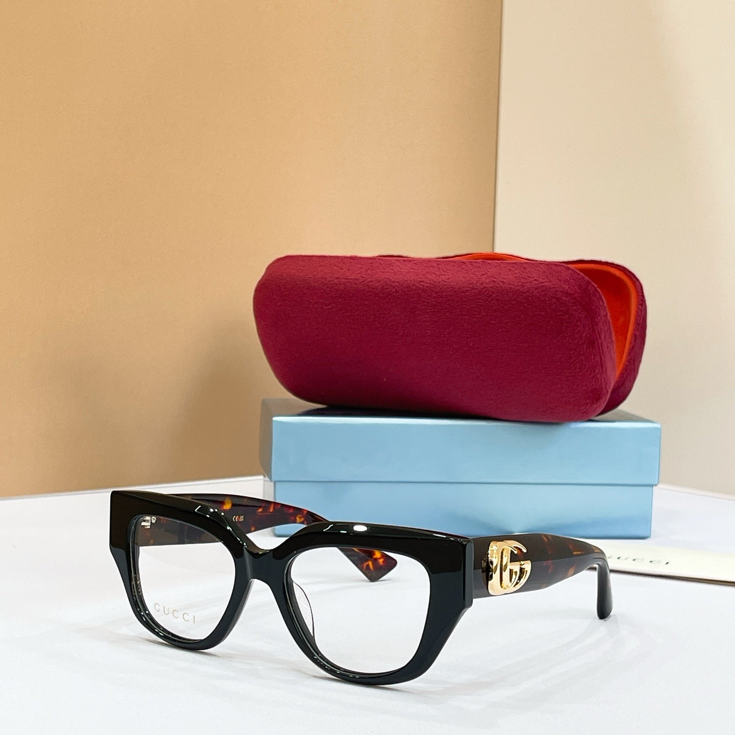 GUCCI Eyeglasses GG1847O