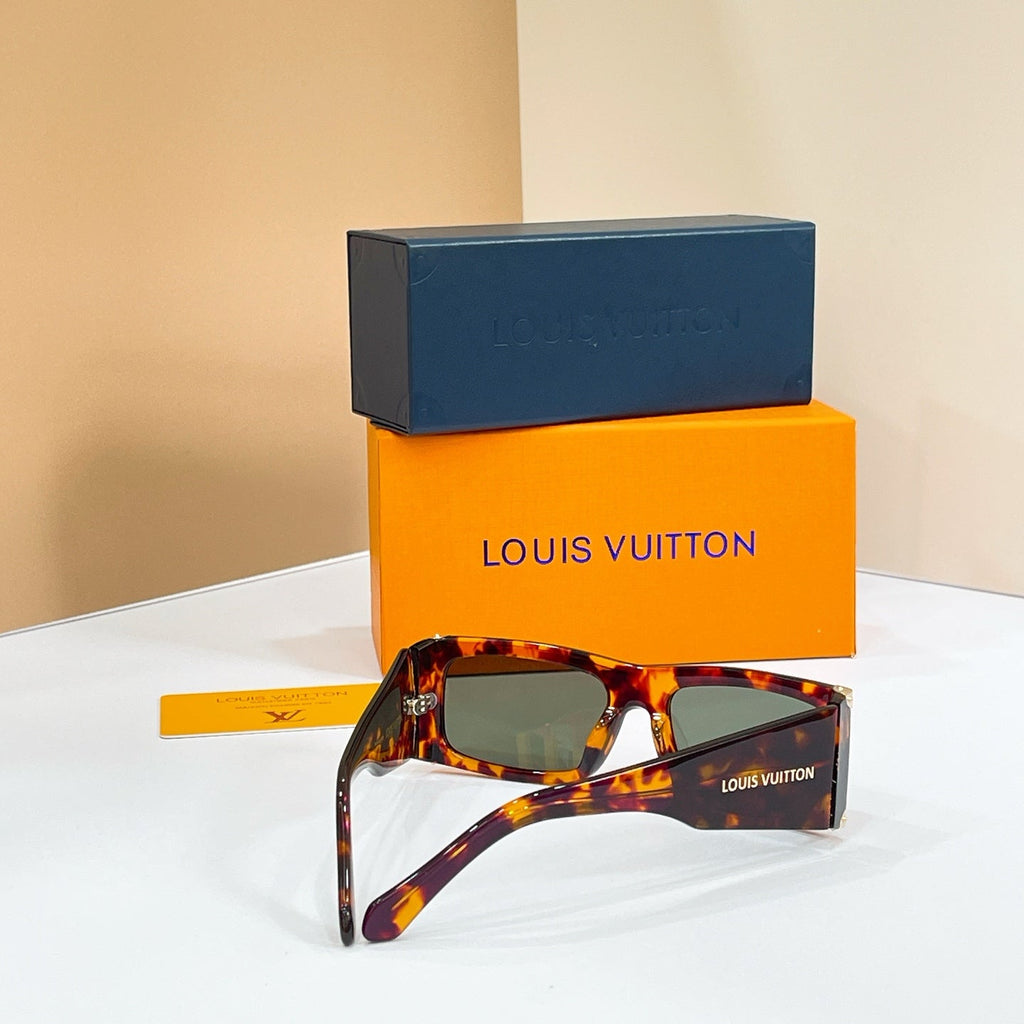 LOUIS VUITTON Sunglasses Z3158U