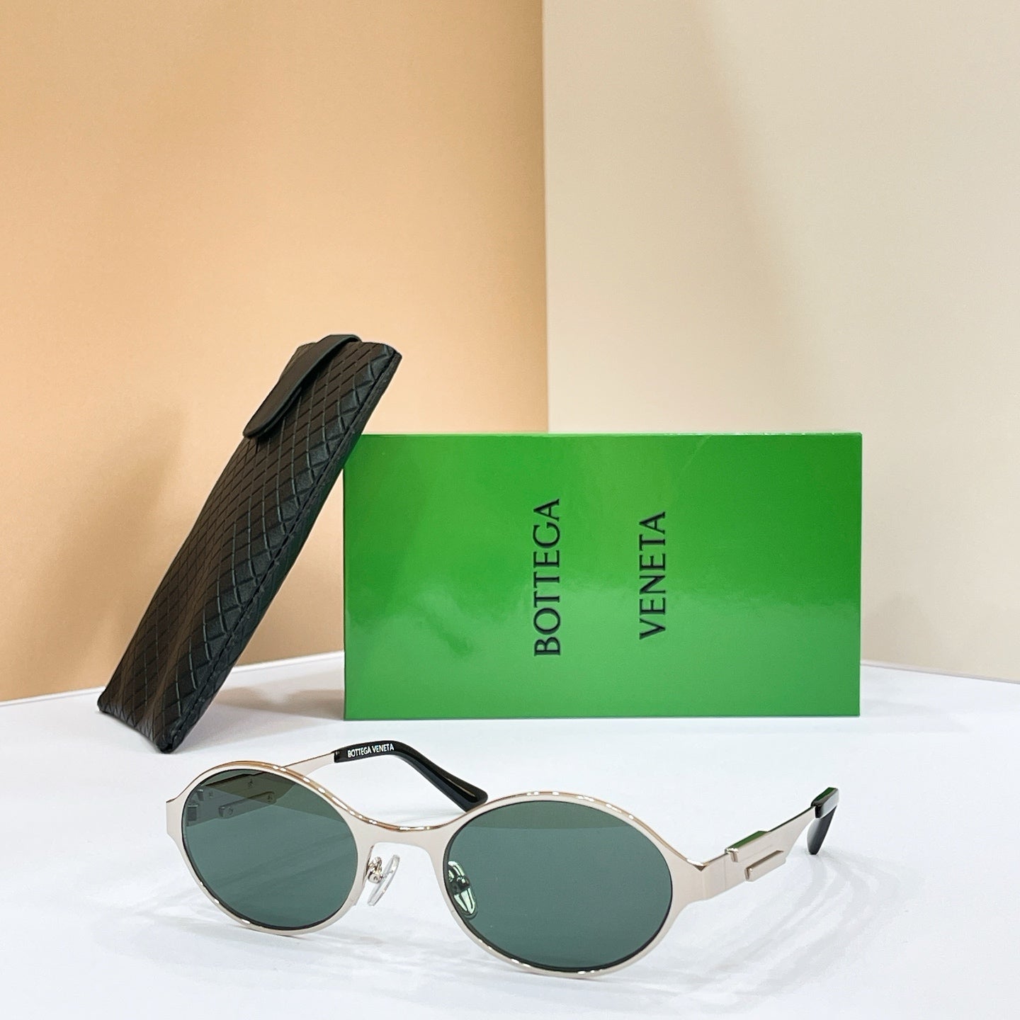 BOTTEGA VENETA Sunglasses BV1456S