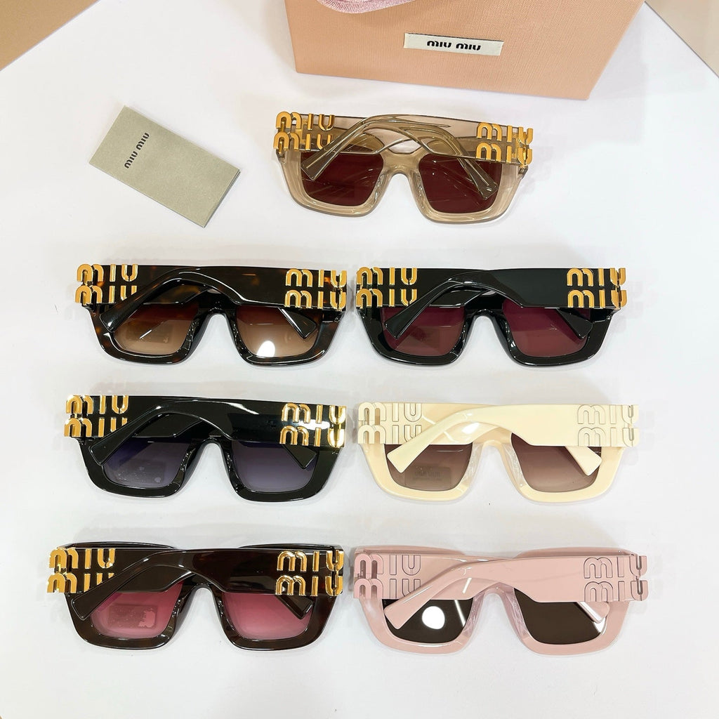 MIU MIU Sunglasses SMU B05