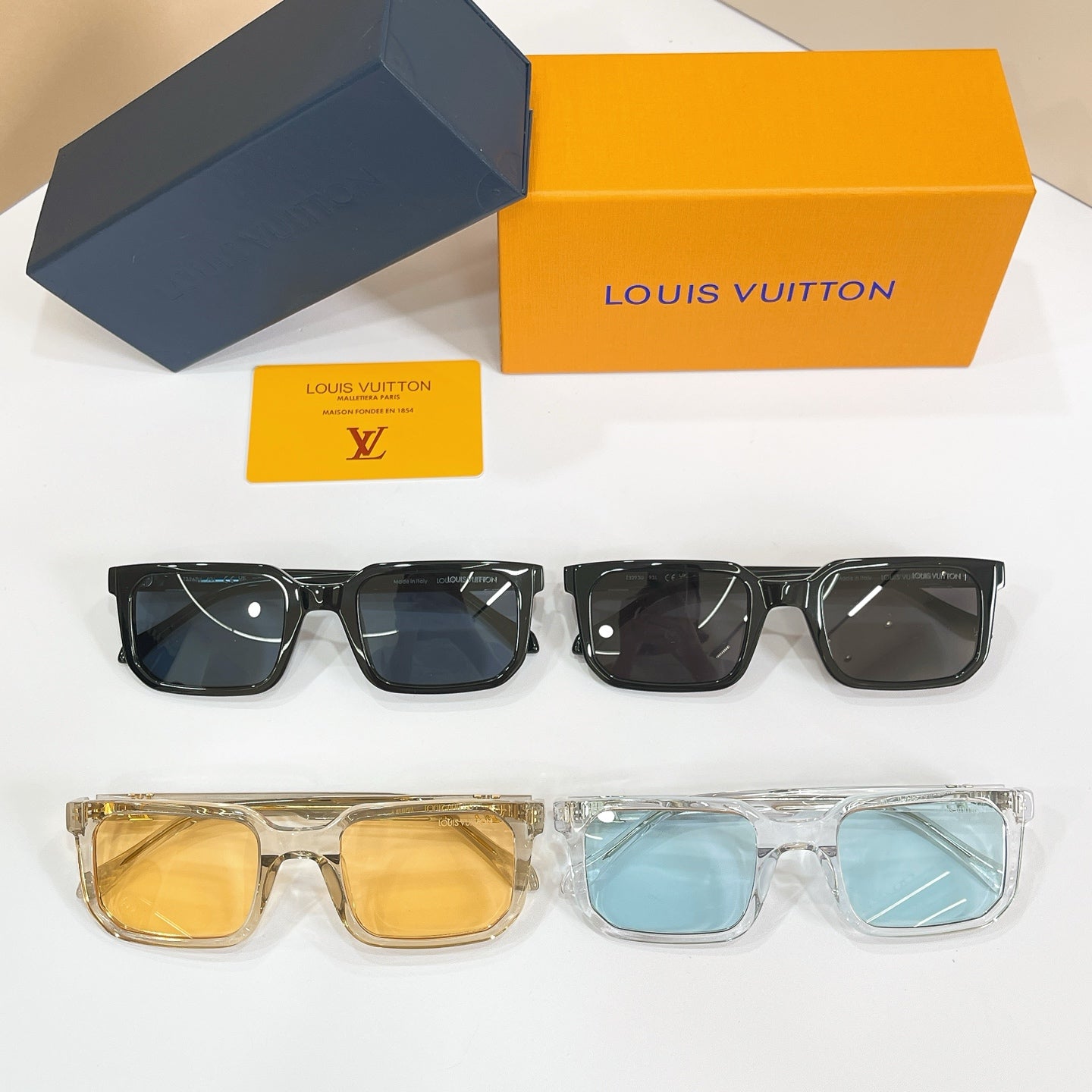 LOUIS VUITTON Sunglasses Z3293U