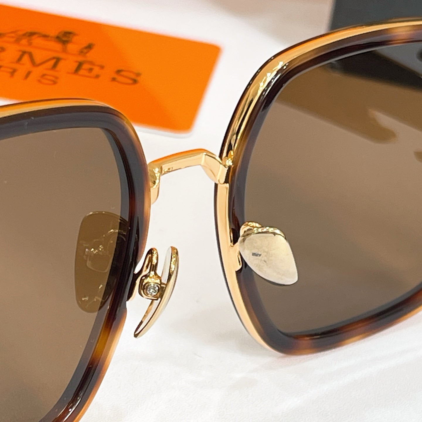 HERMÈS Sunglasses 9720