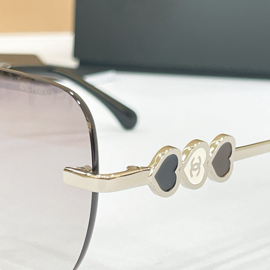 CHANEL Sunglasses CH7300B