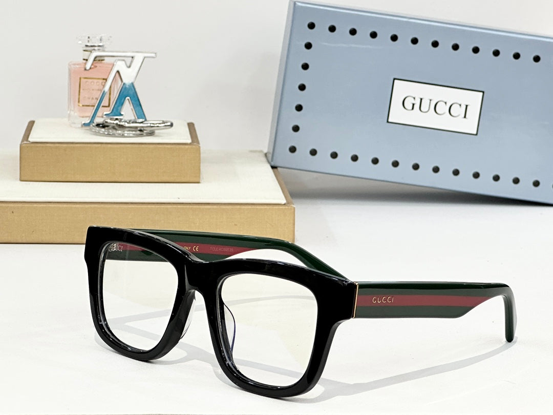 GUCCI Sunglasses GG1135S