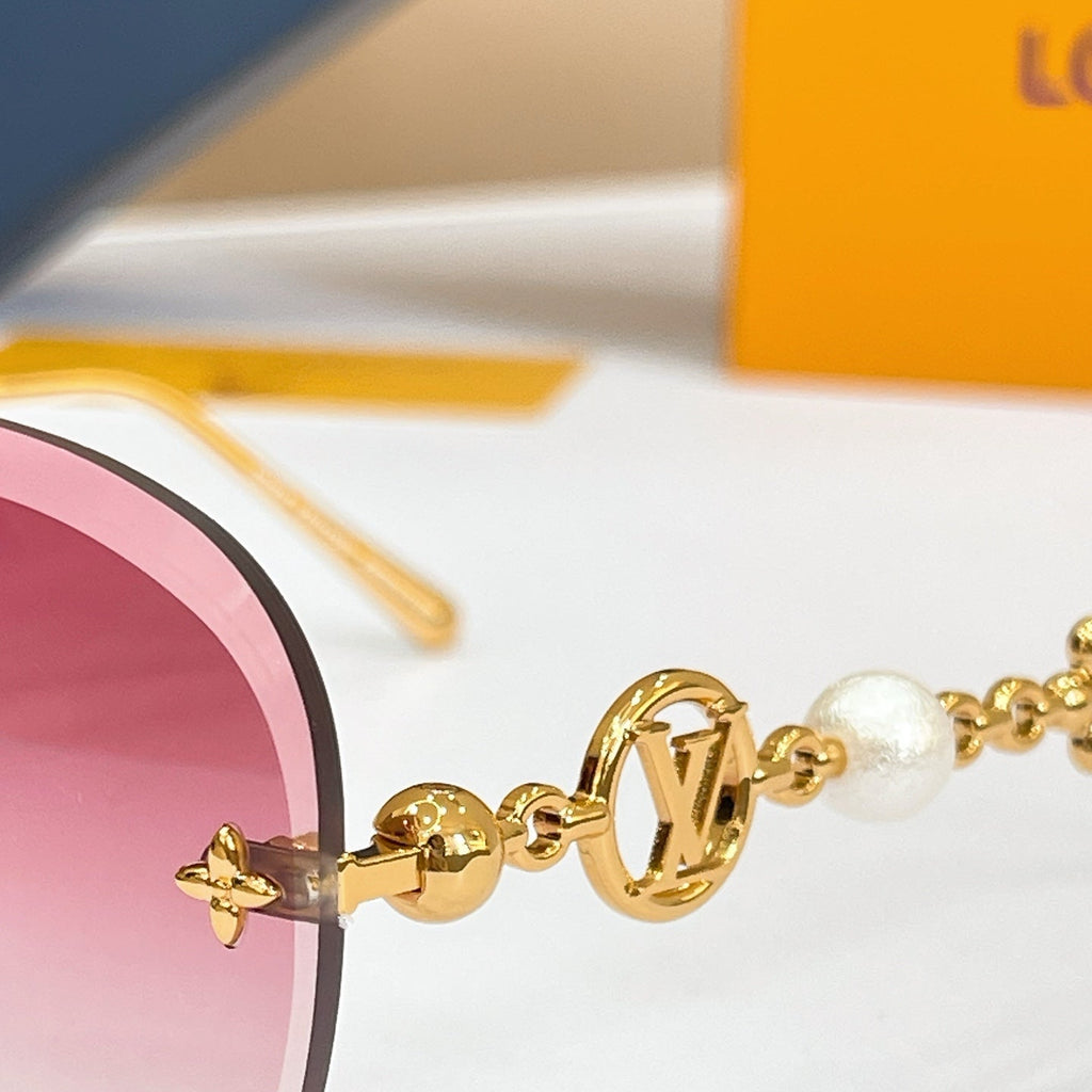 LOUIS VUITTON Sunglasses Z3318U