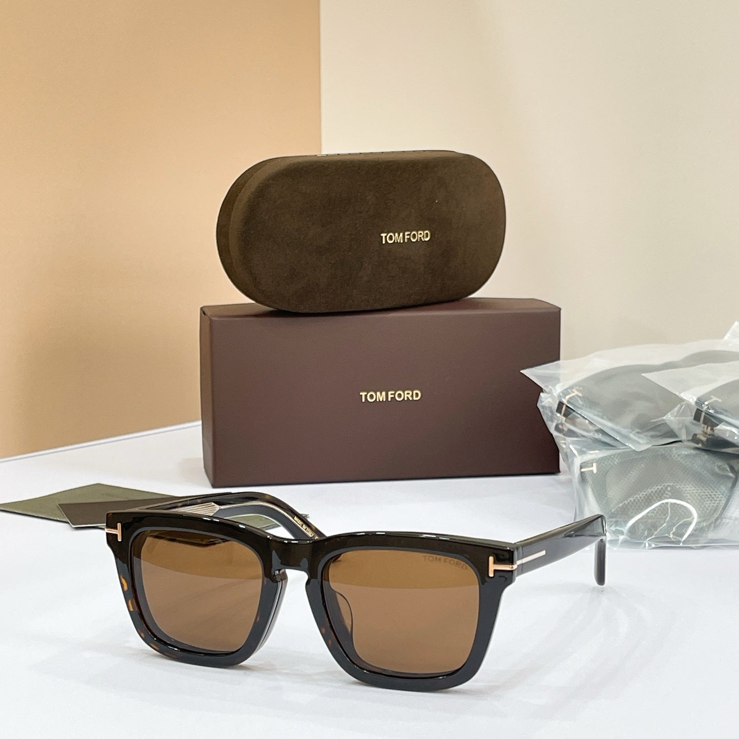 TOM FORD Sunglasses TF6070