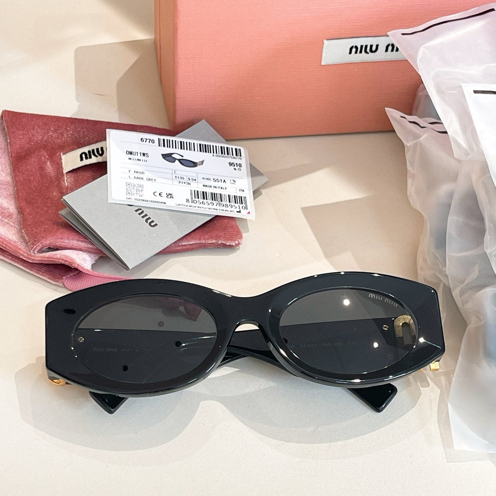 MIU MIU Sunglasses SMU 11W
