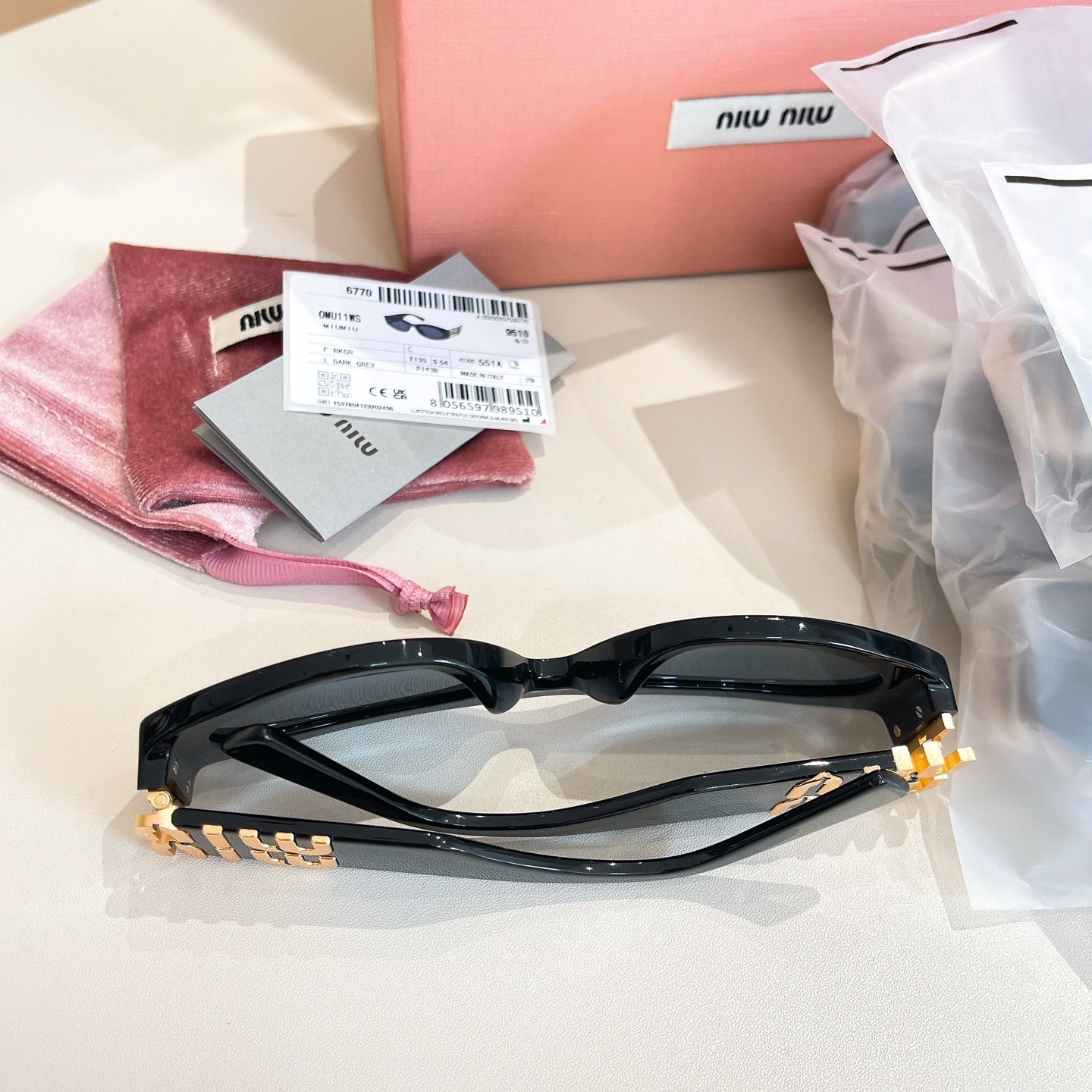 MIU MIU Sunglasses SMU 11W
