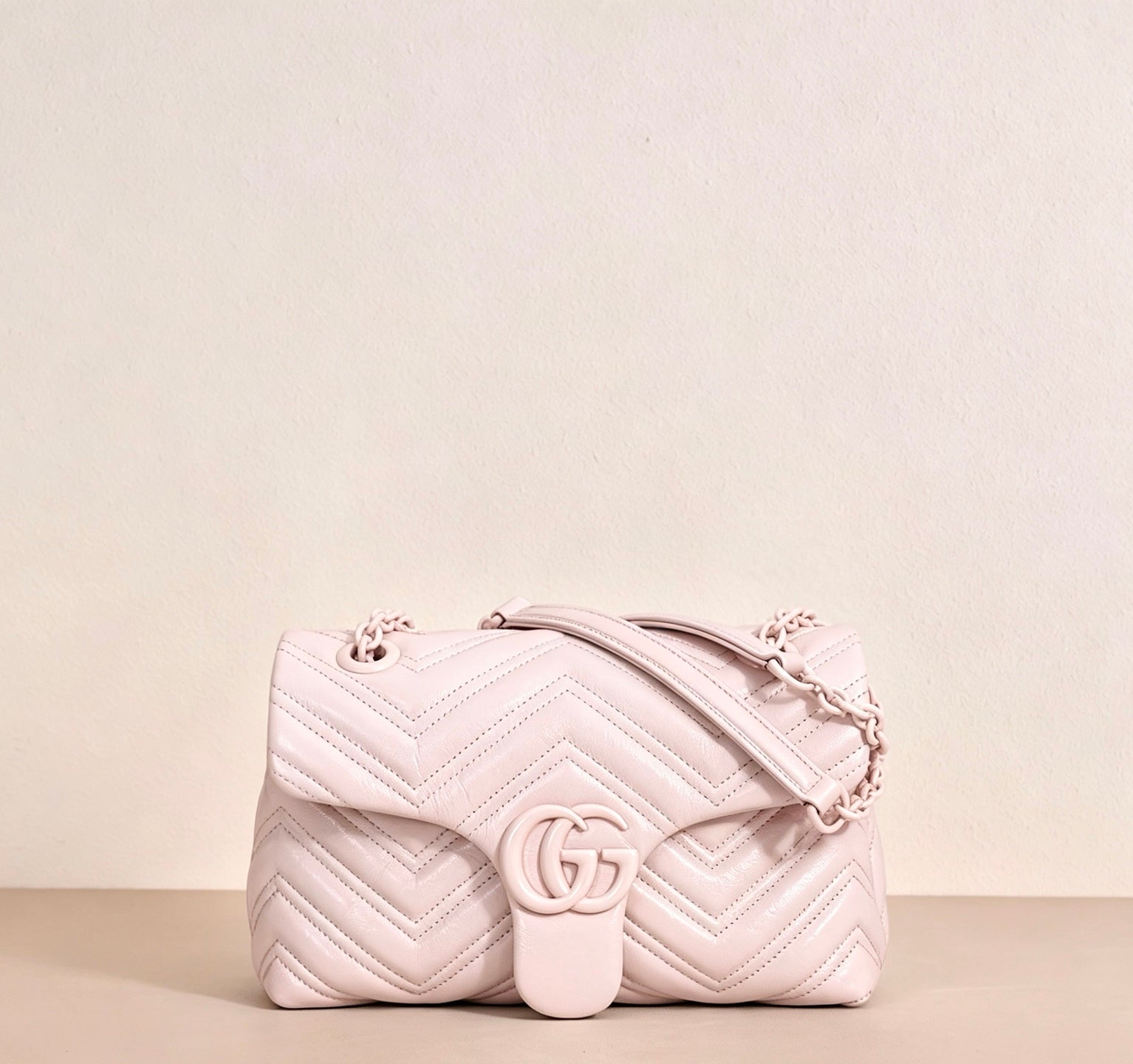 GUCCI GG Marmont Small Shoulder Bag