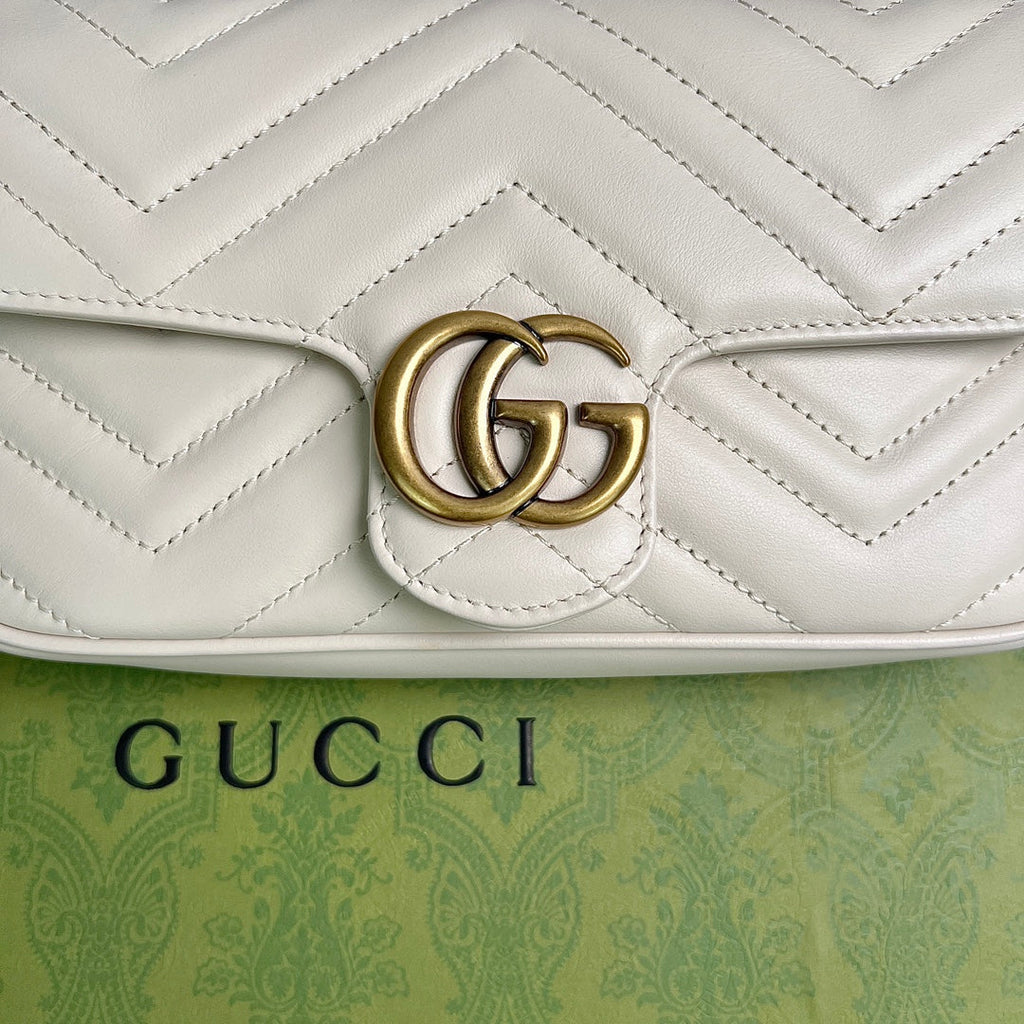 Gucci GG Marmont Mini Chain Wallet Bag