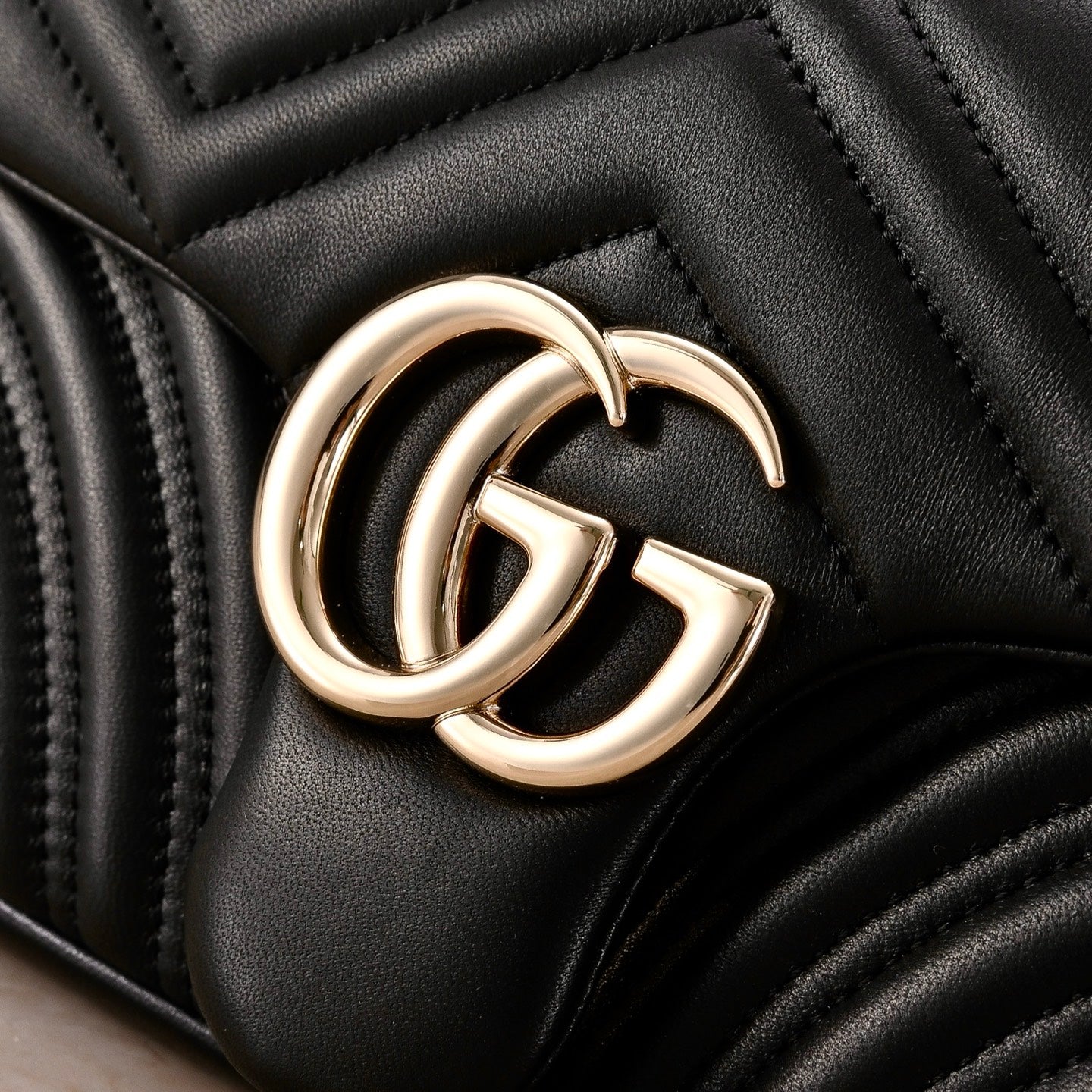 Gucci GG Marmont 2.0 Small Shoulder Bag – 837267